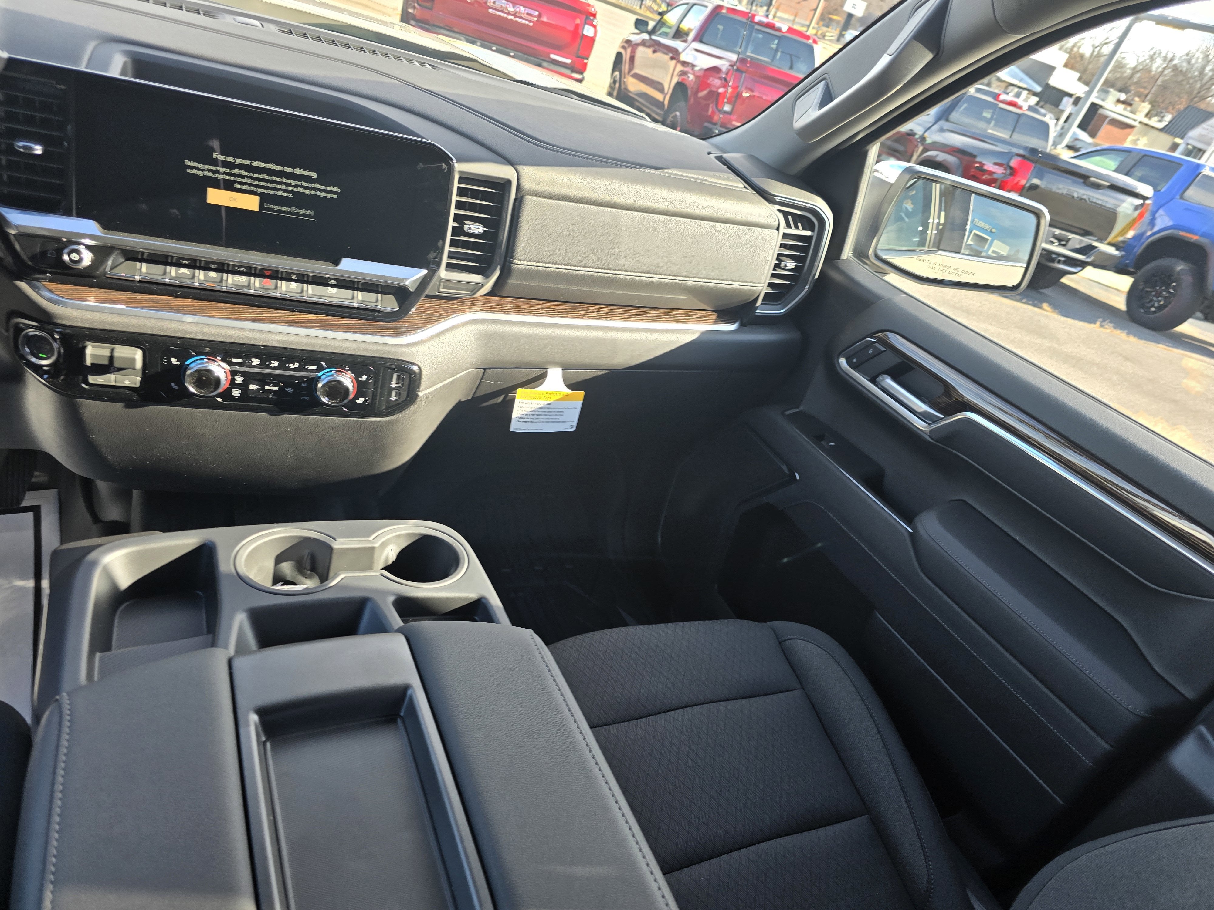 2026 GMC Sierra 1500 SLE