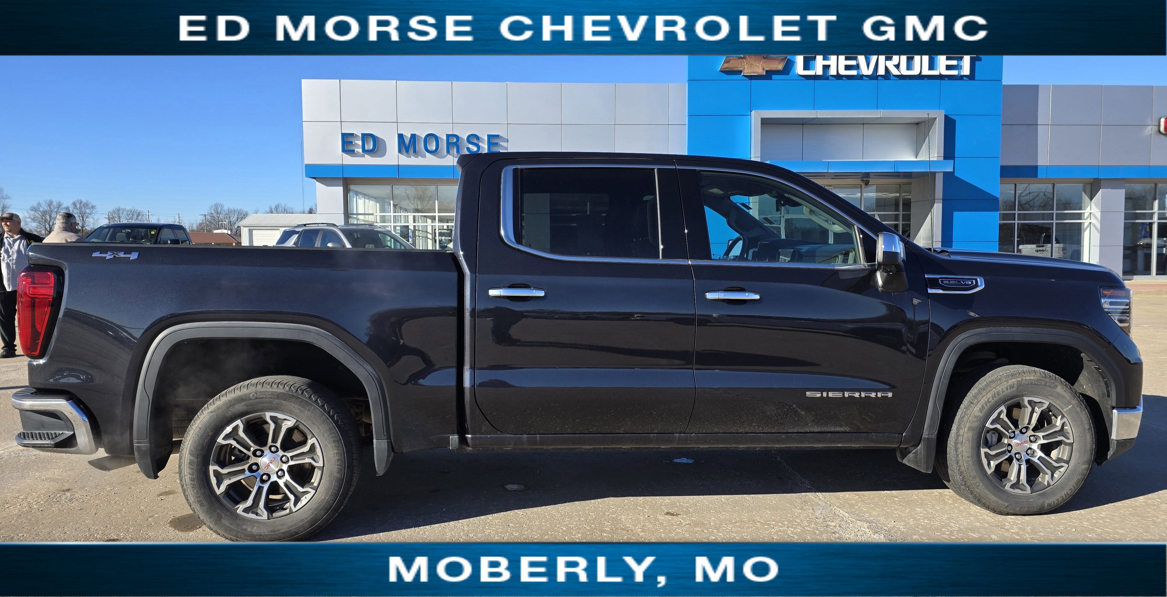 2025 GMC Sierra 1500 SLT