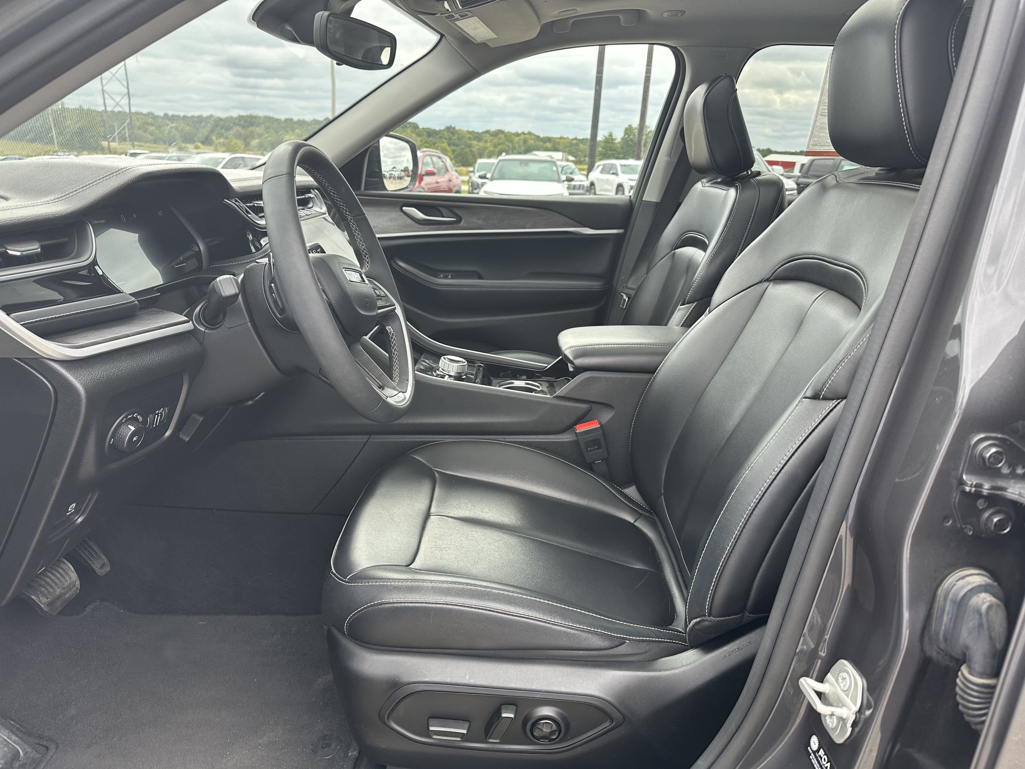 2023 Jeep Grand Cherokee L Limited 4x4