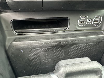 2022 RAM 1500 Laramie Crew Cab 4x4 5'7" Box