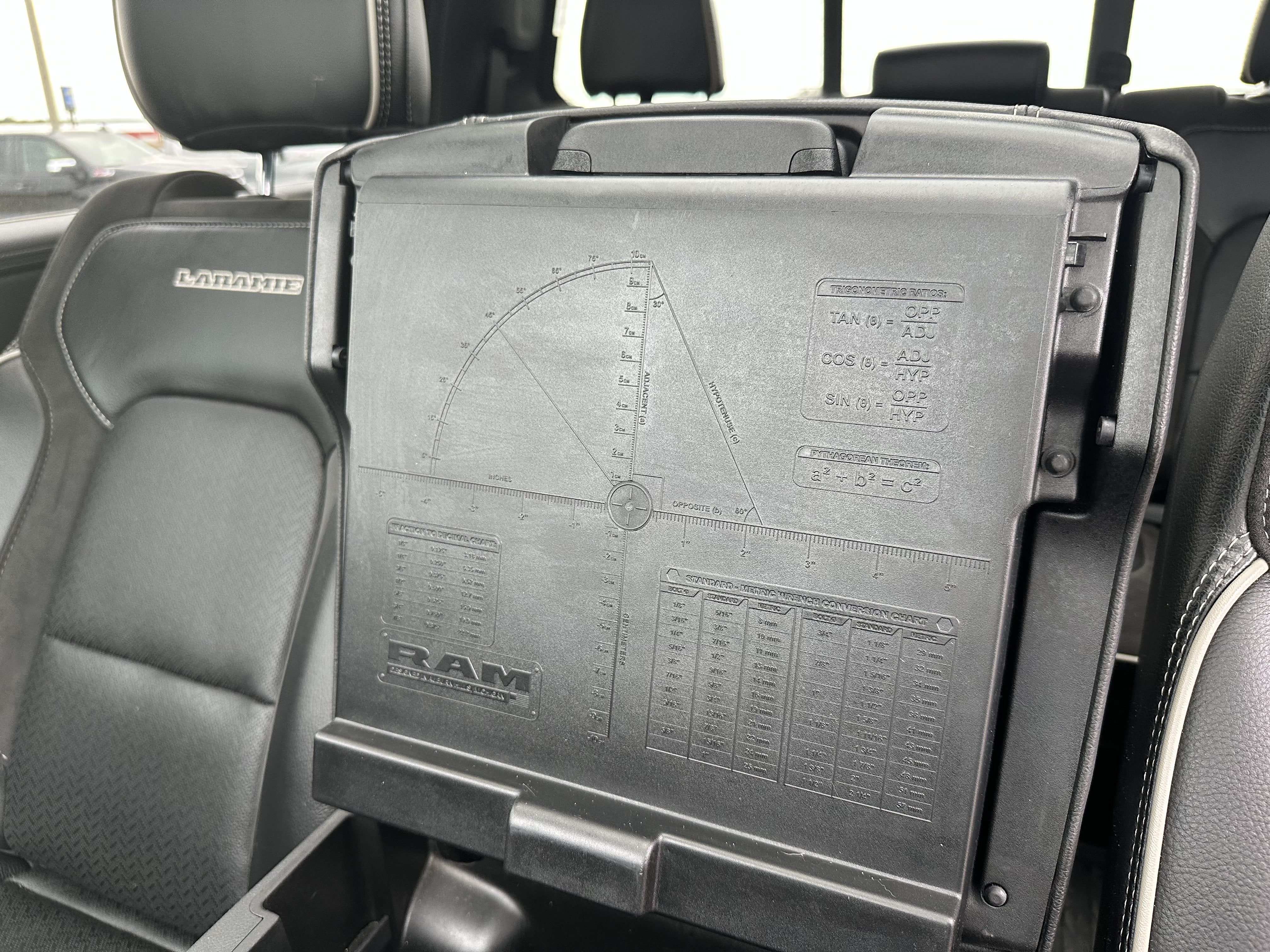 2022 RAM 1500 Laramie Crew Cab 4x4 5'7" Box