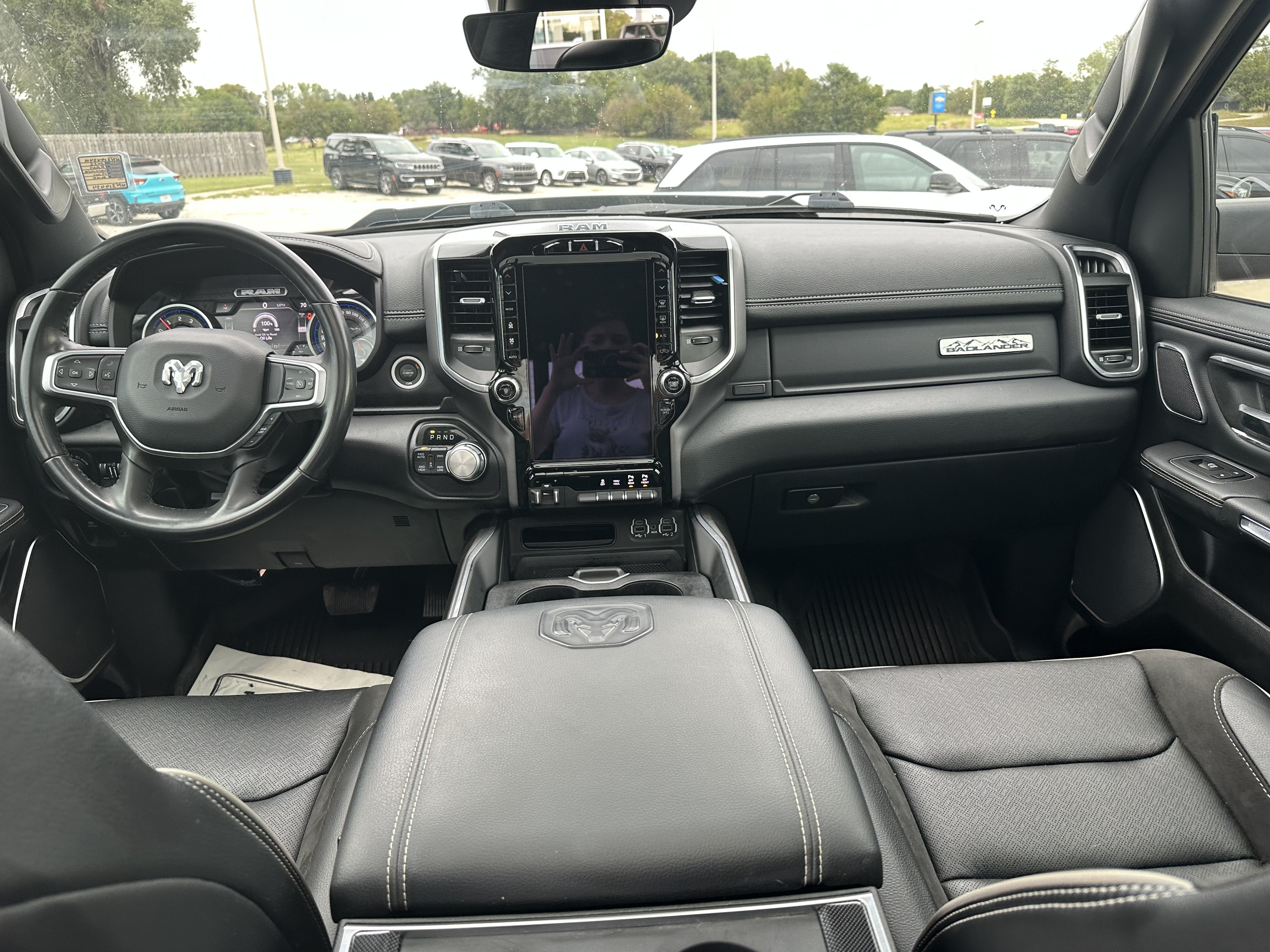 2022 RAM 1500 Laramie Crew Cab 4x4 5'7" Box