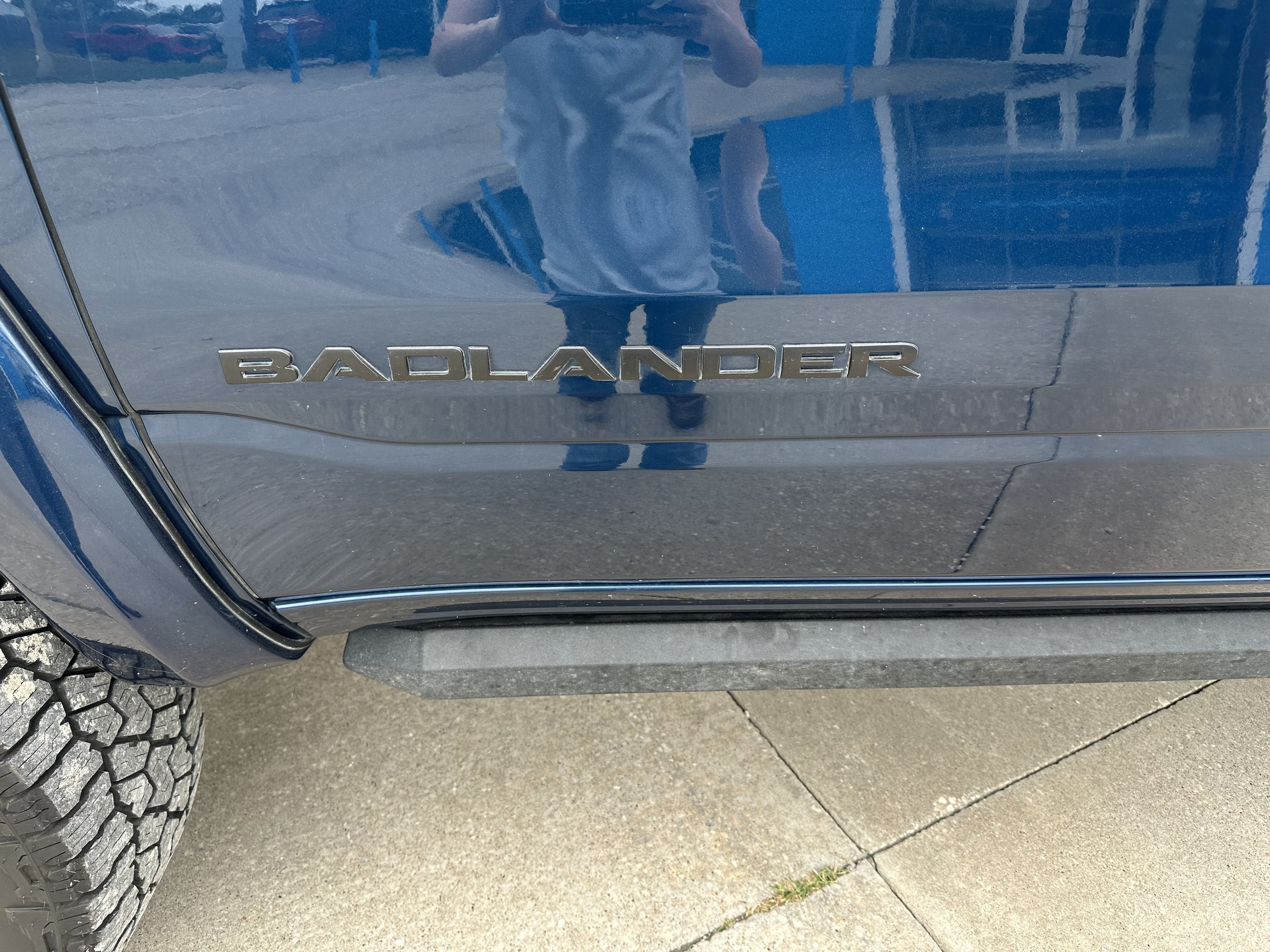 2022 RAM 1500 Laramie Crew Cab 4x4 5'7" Box