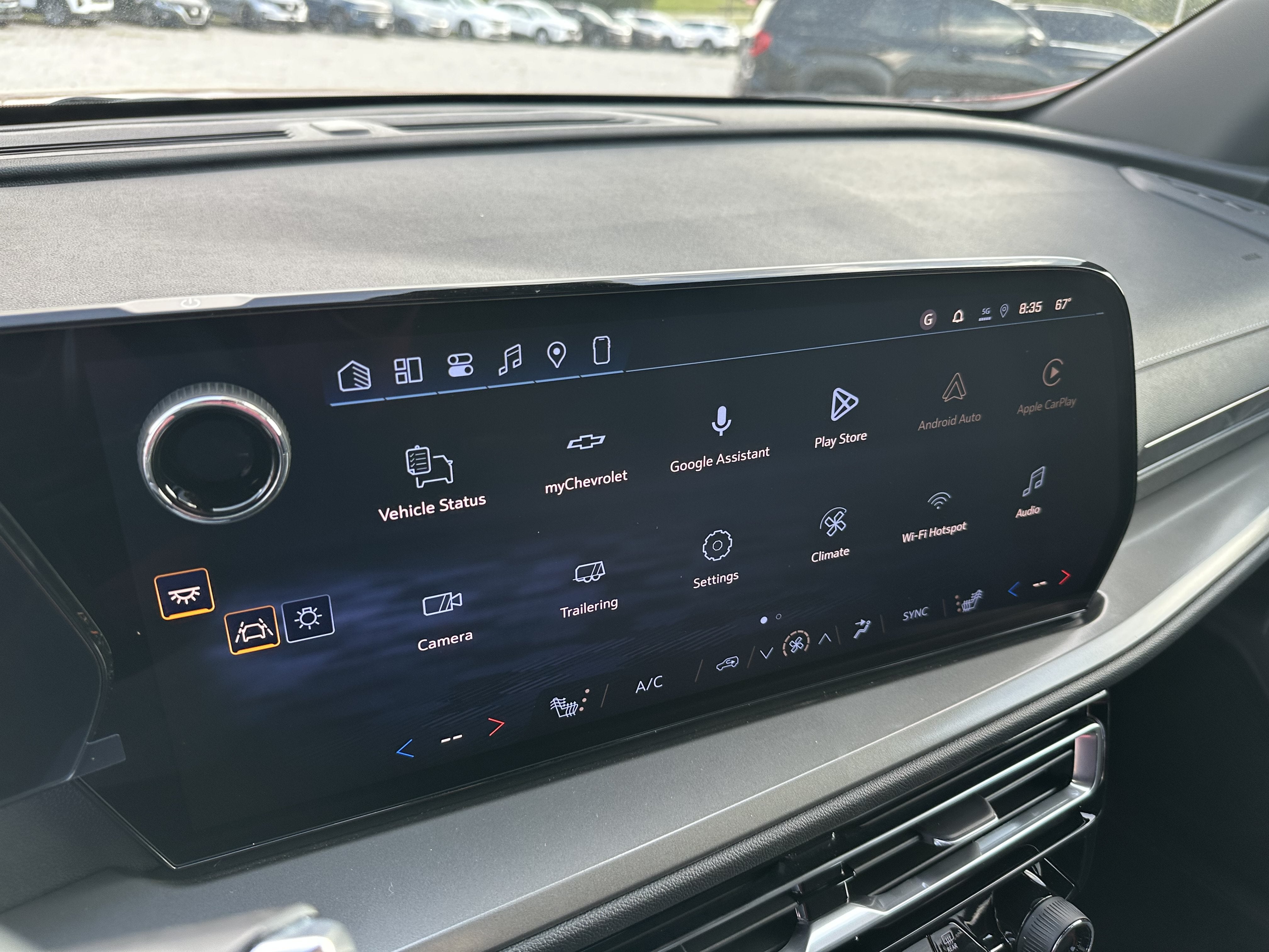 2027 Chevrolet Traverse LT