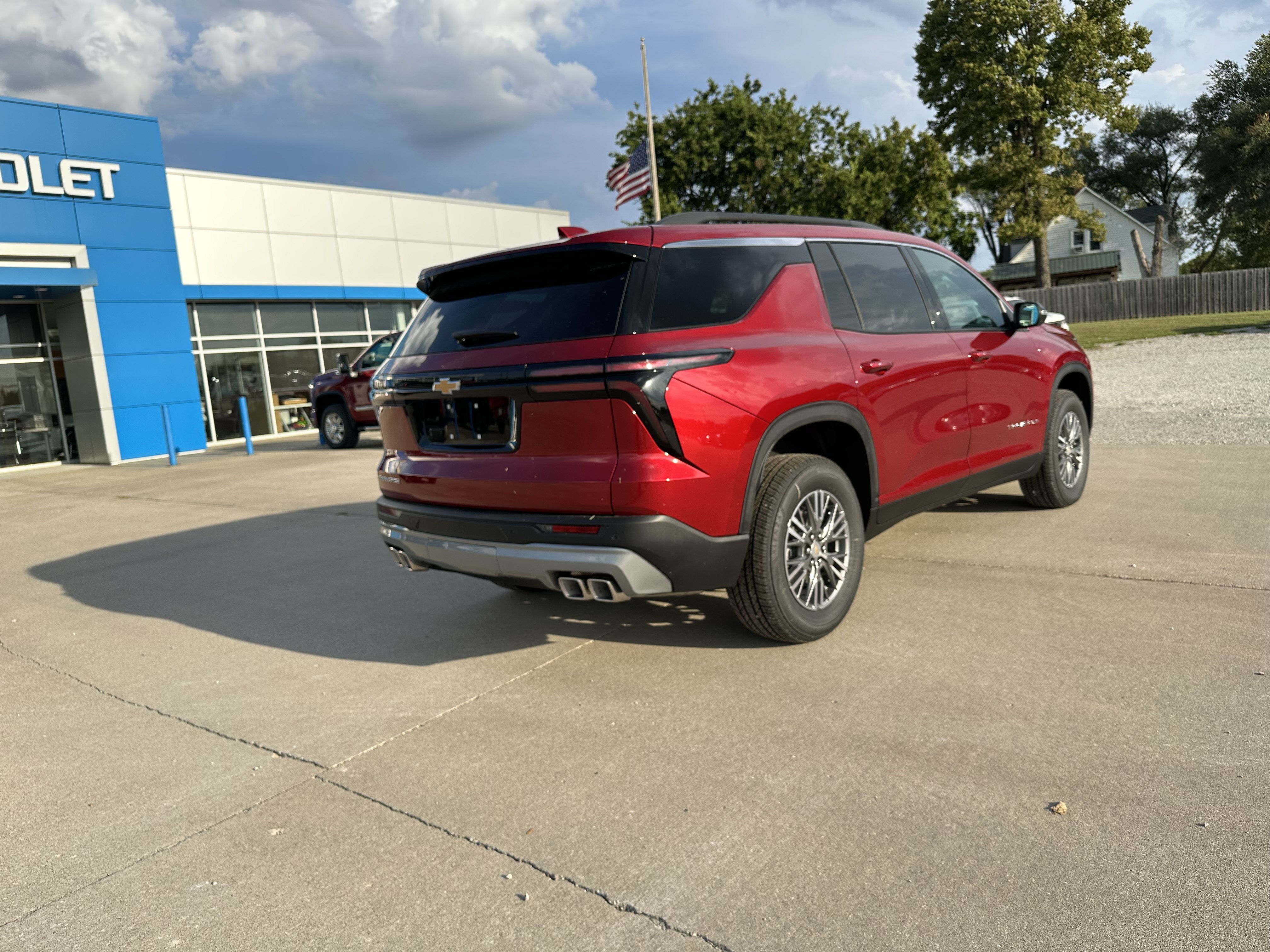 2027 Chevrolet Traverse LT