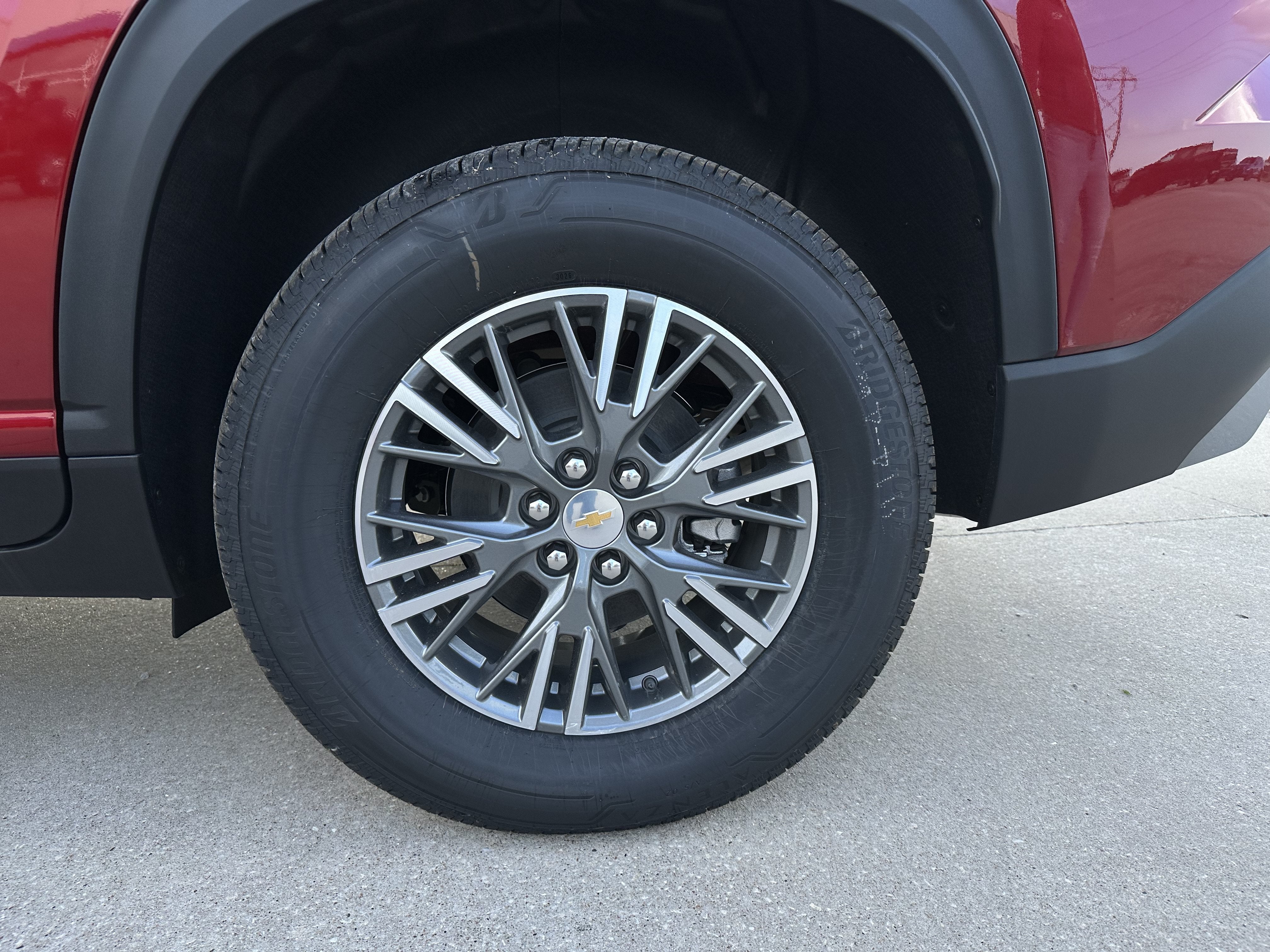 2027 Chevrolet Traverse LT