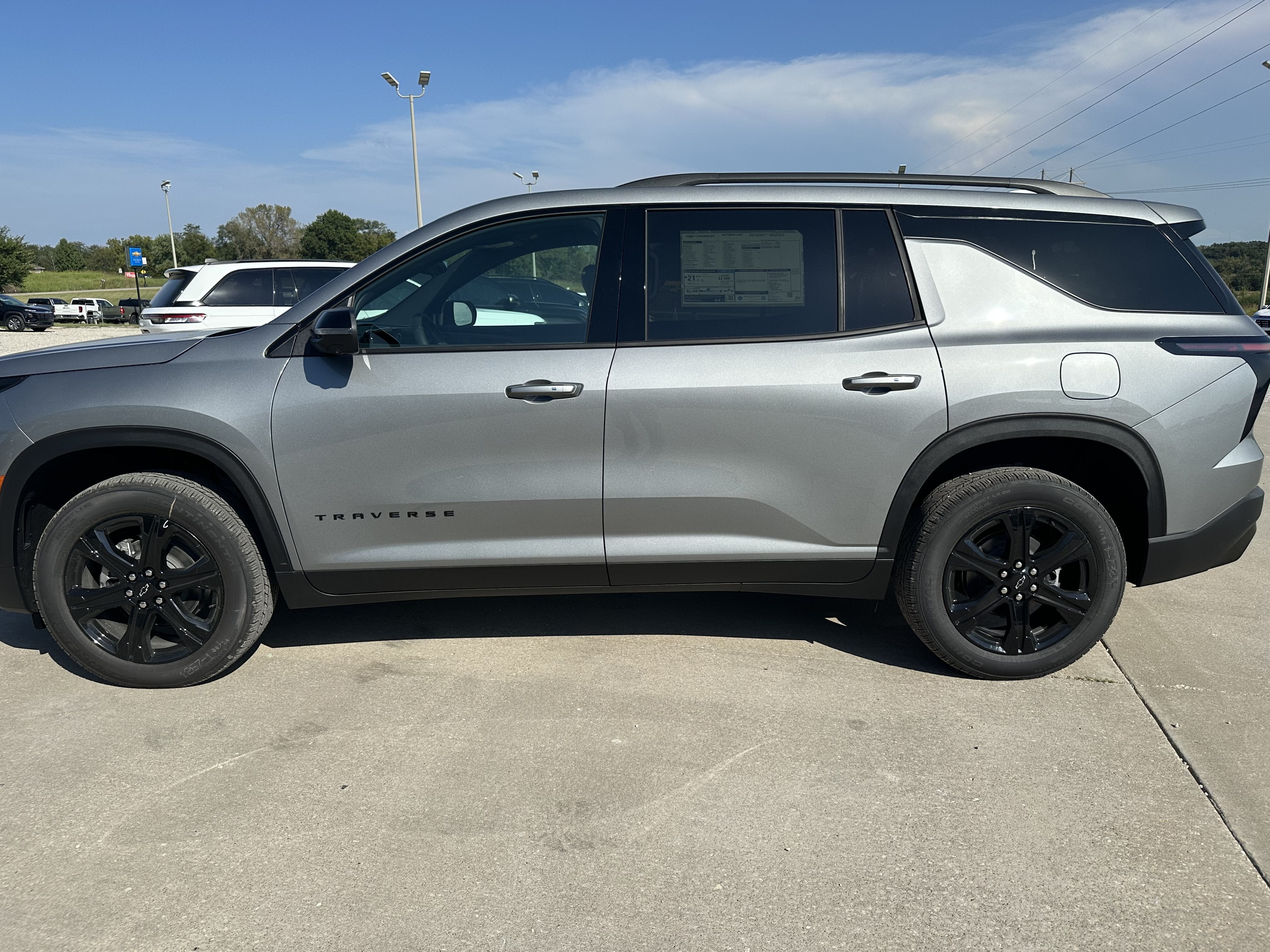 2027 Chevrolet Traverse LT