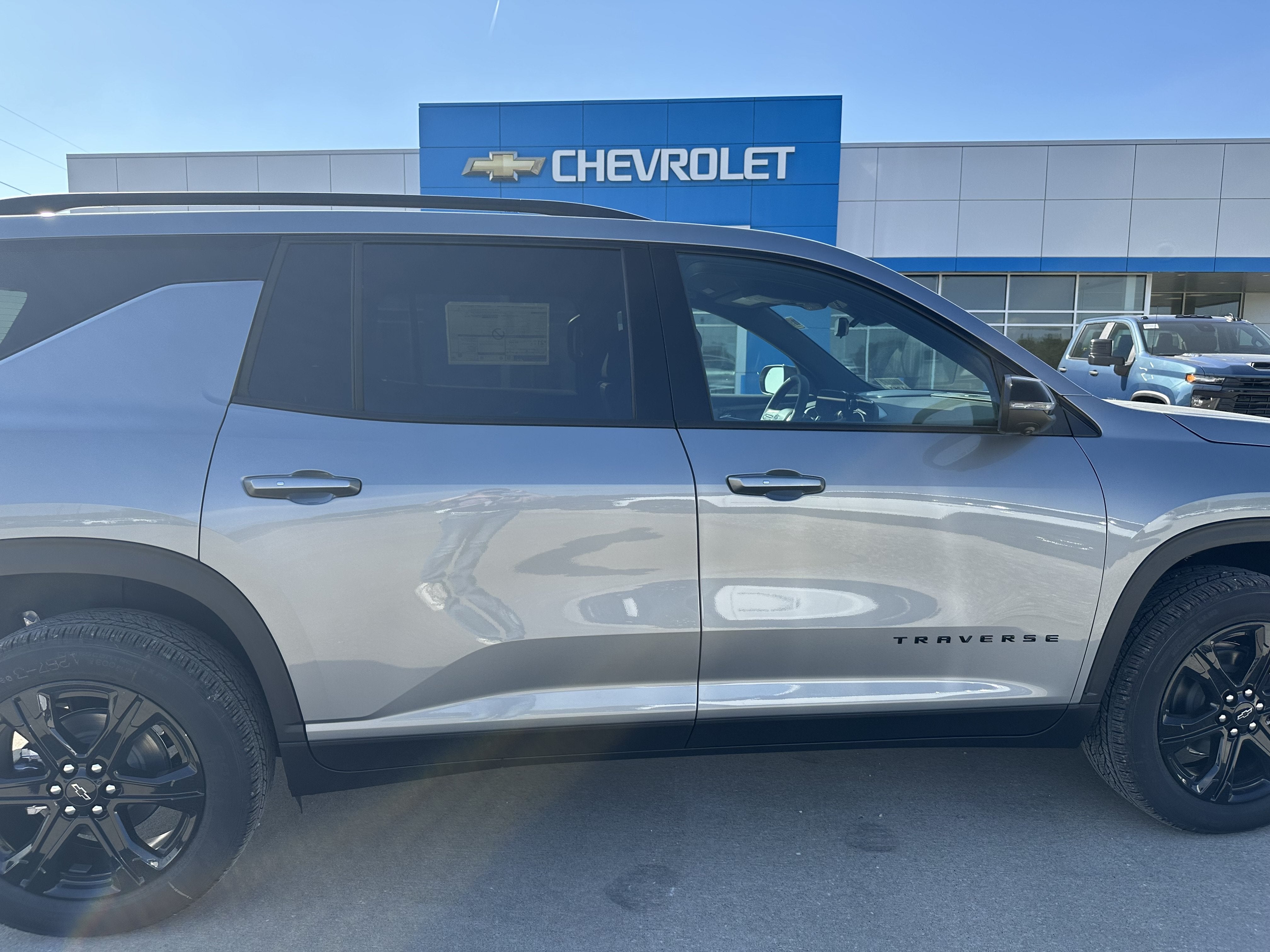 2027 Chevrolet Traverse LT
