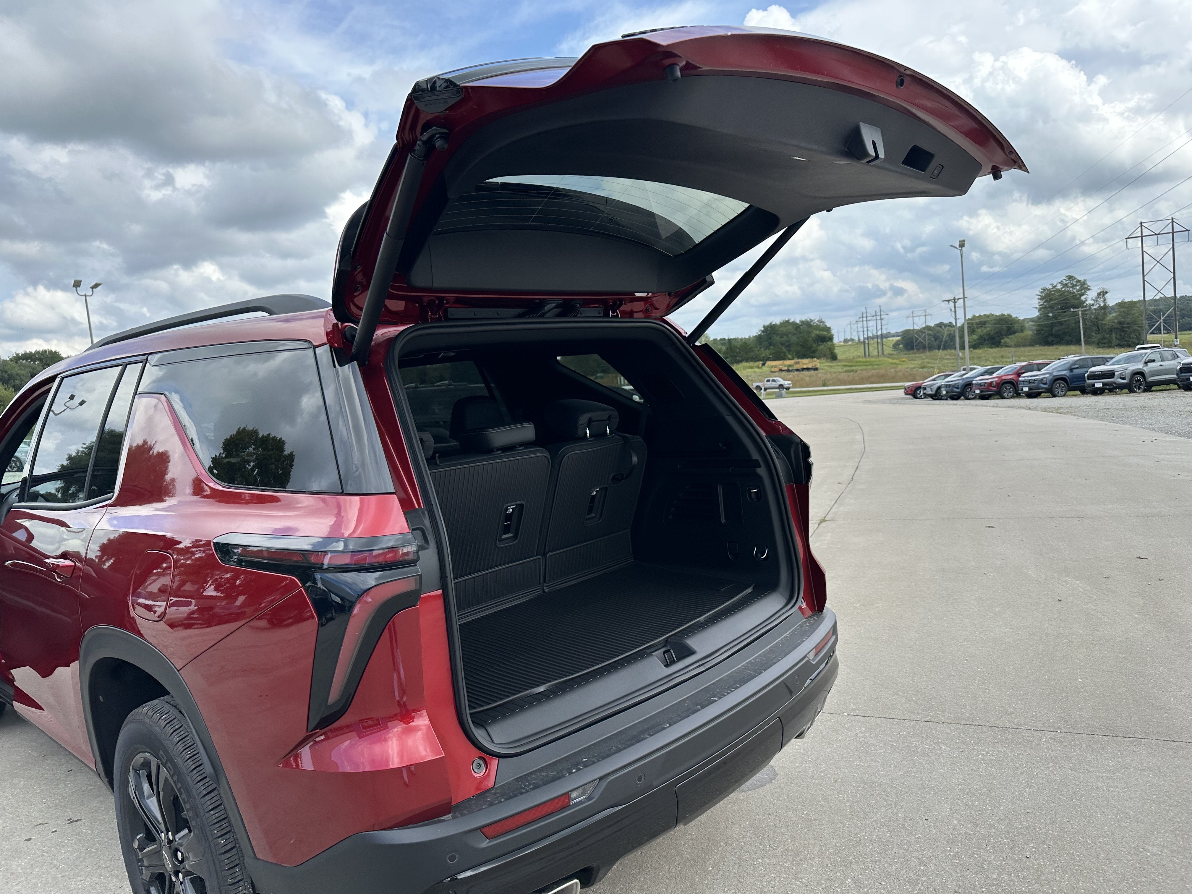 2027 Chevrolet Traverse LT