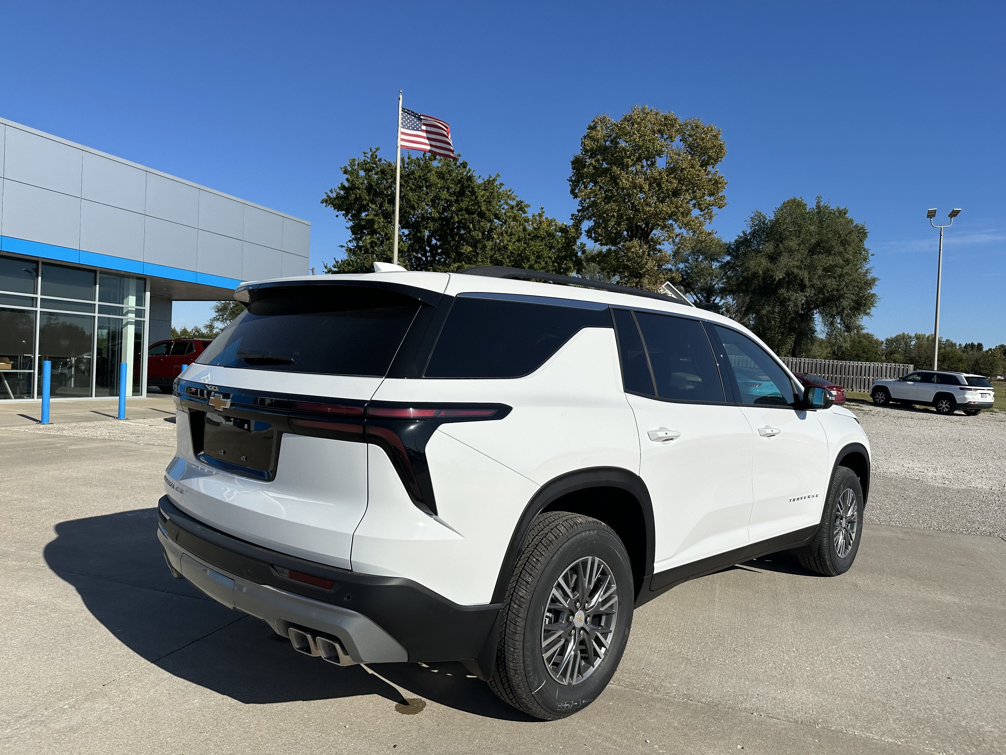 2027 Chevrolet Traverse LT