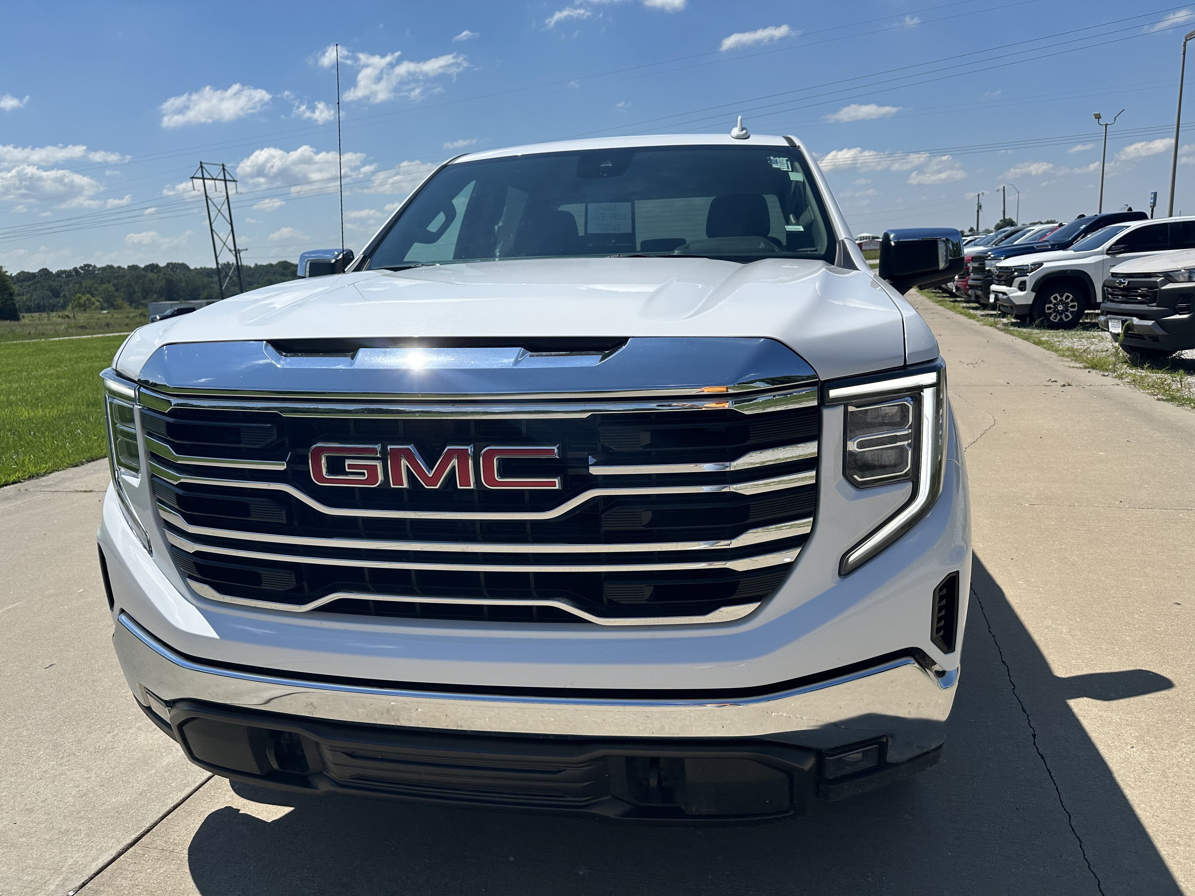 2026 GMC Sierra 1500 SLT