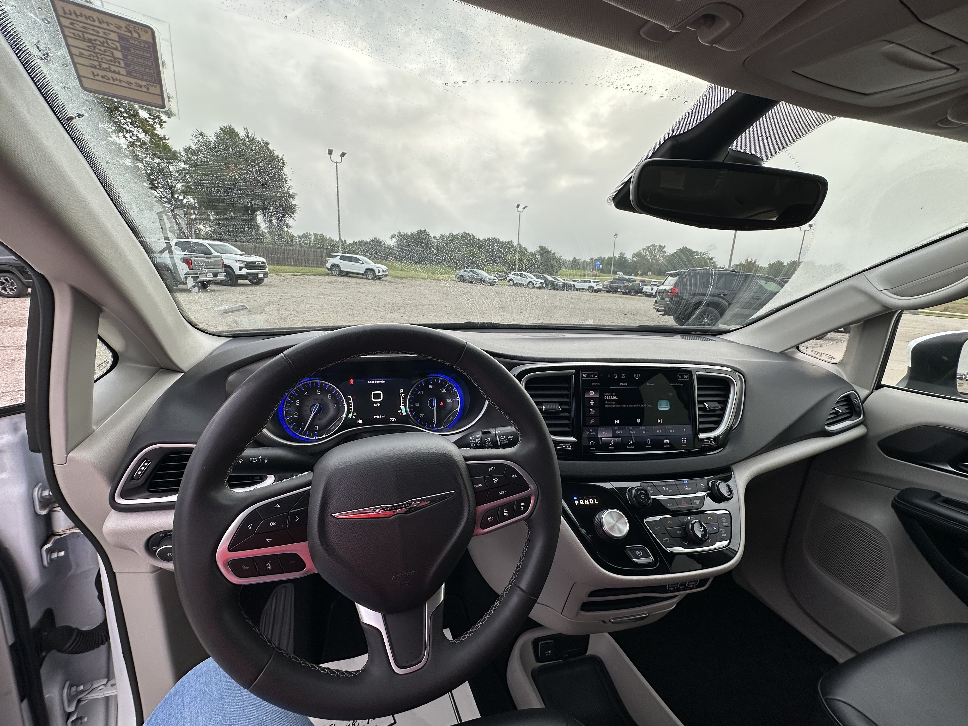 2023 Chrysler Pacifica Touring L
