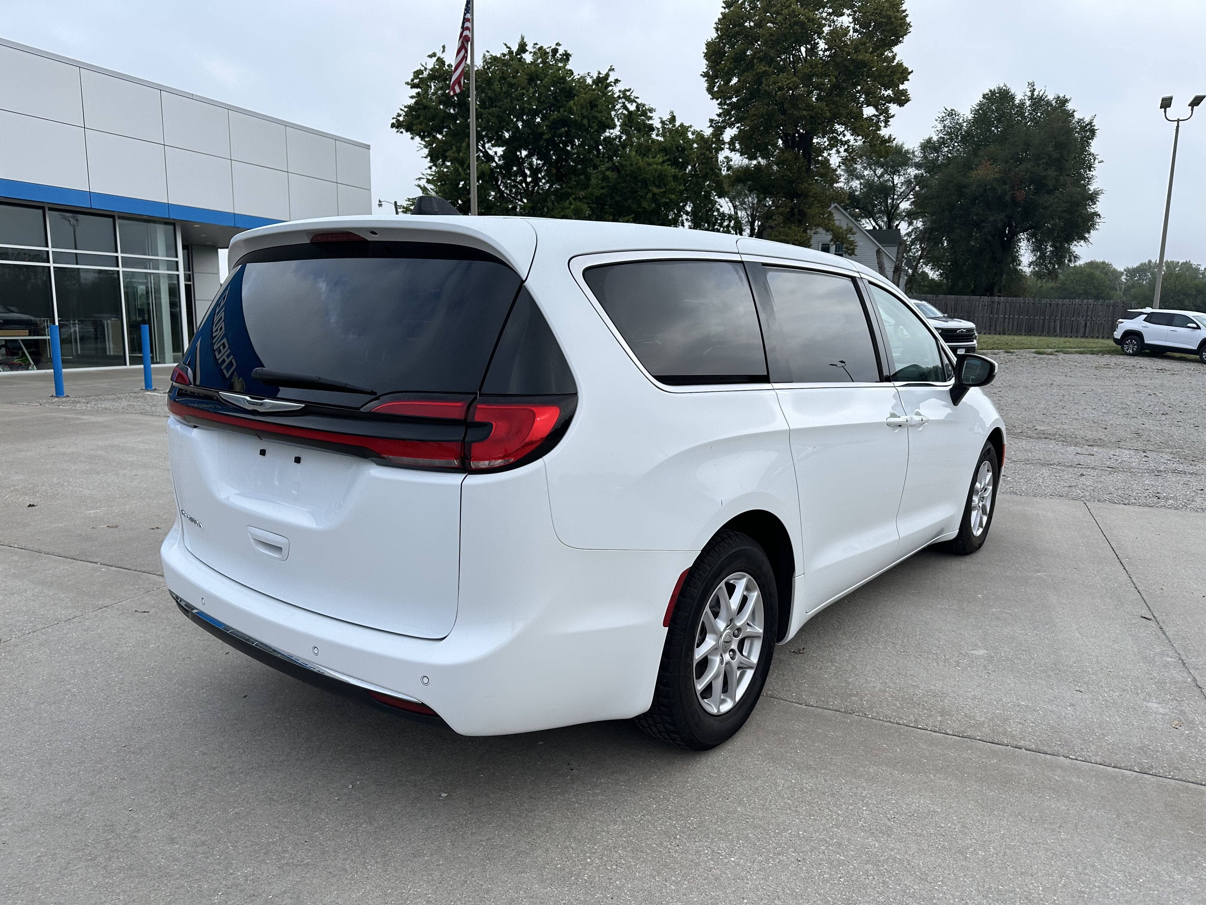 2023 Chrysler Pacifica Touring L