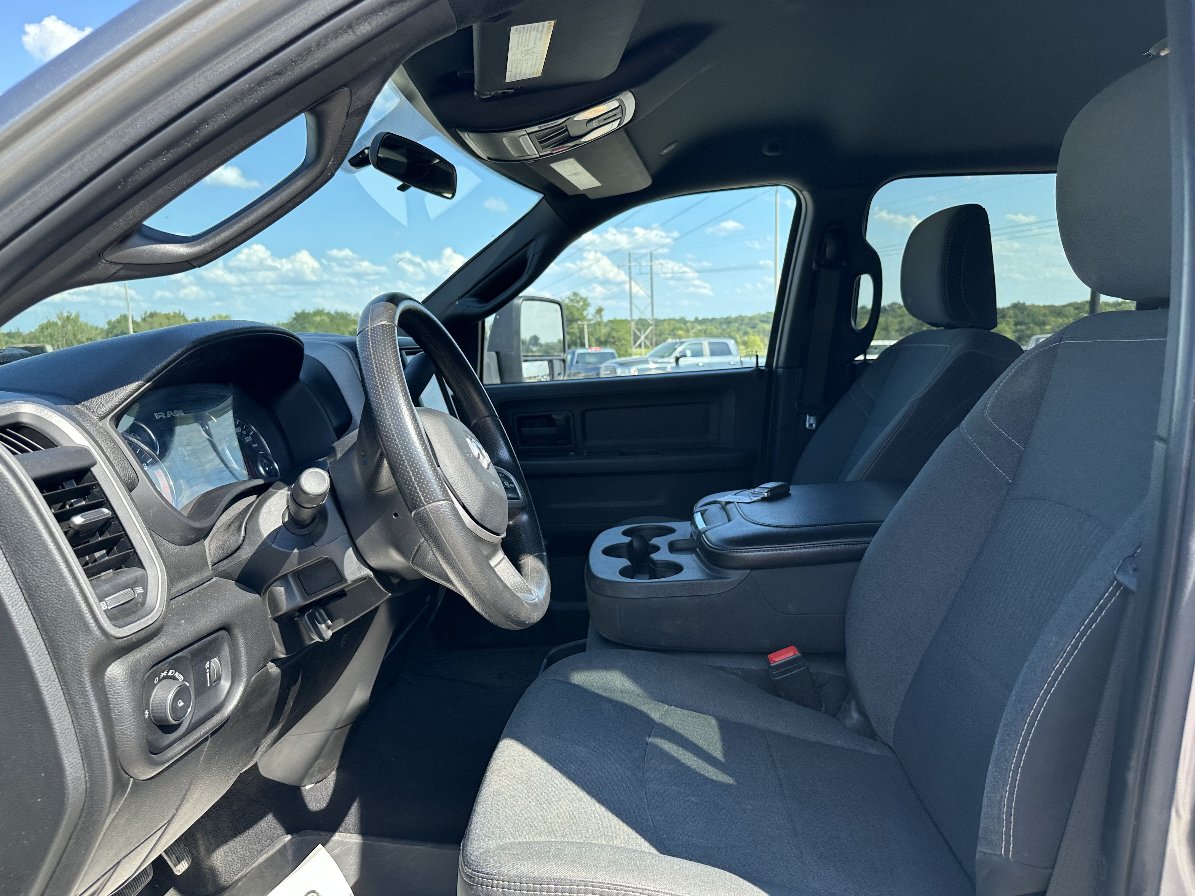 2024 RAM 3500 Tradesman Crew Cab 4x4 8' Box