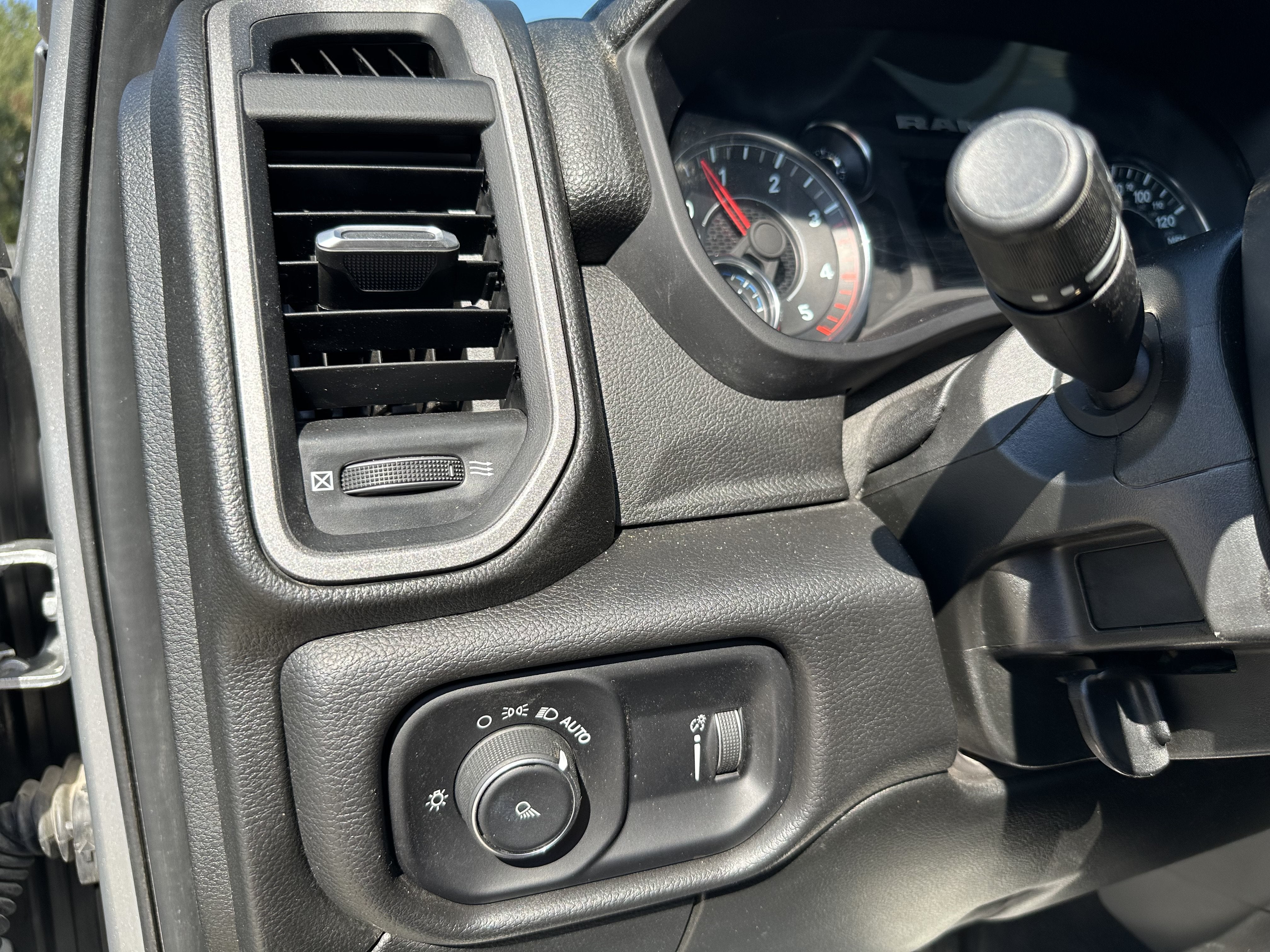 2024 RAM 3500 Tradesman Crew Cab 4x4 8' Box
