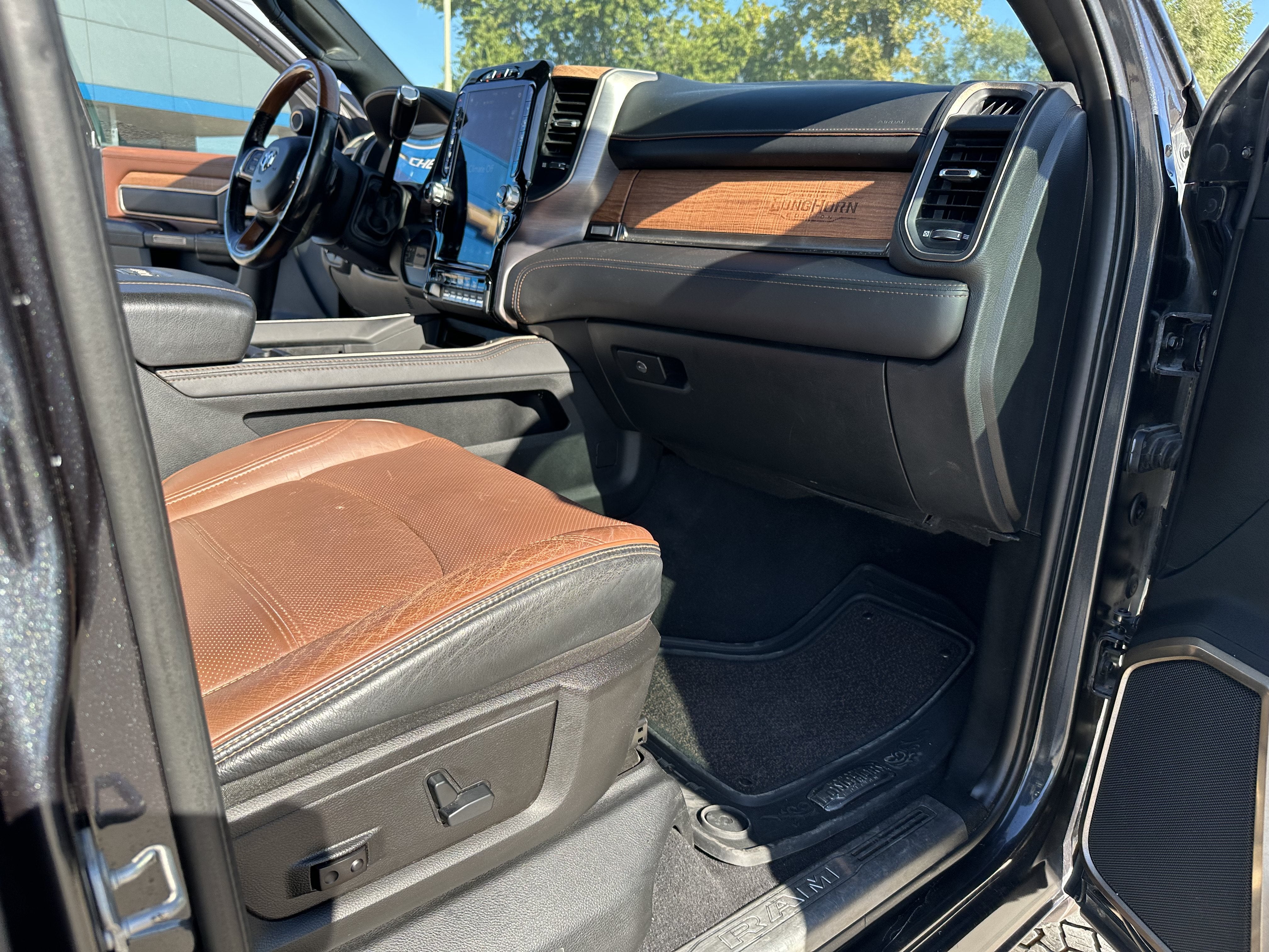 2020 RAM 2500 Laramie Longhorn Crew Cab 4x4 6'4" Box