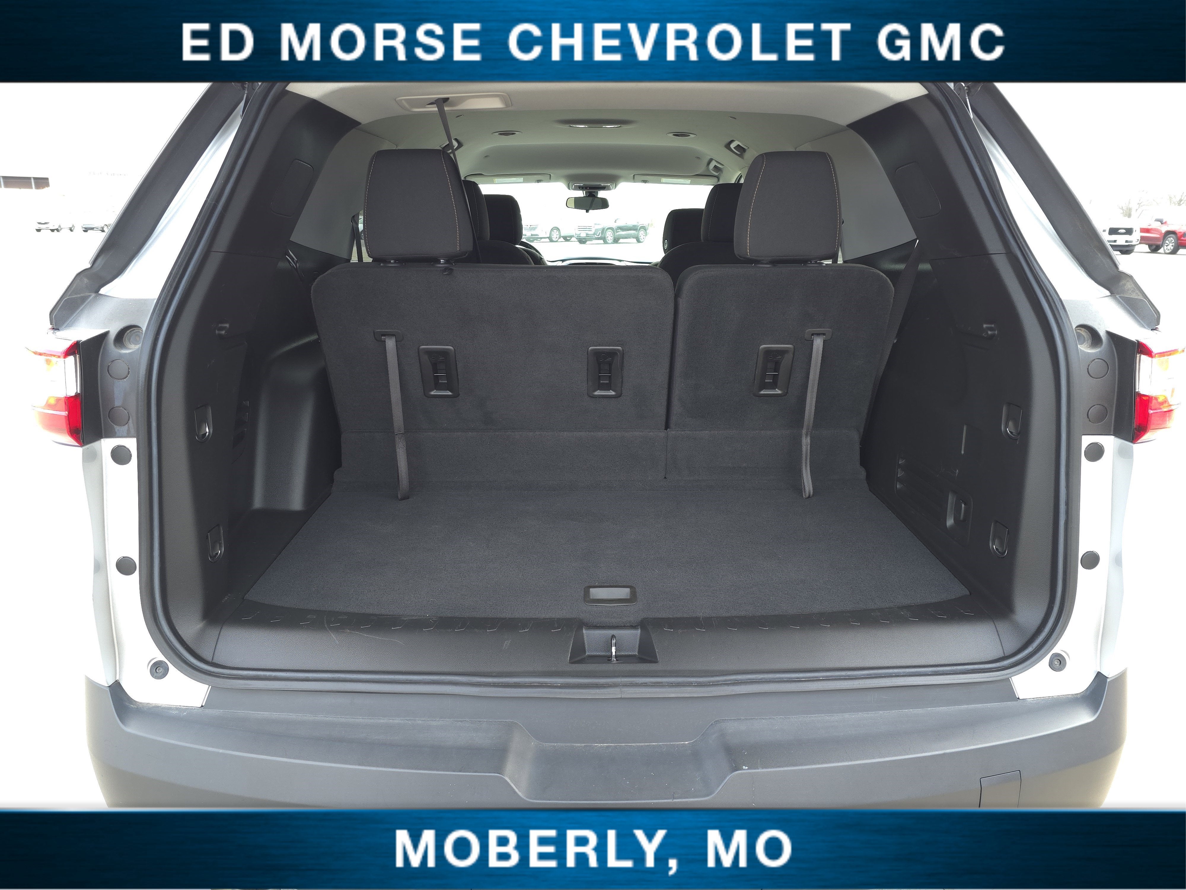 2021 Chevrolet Traverse LT Cloth