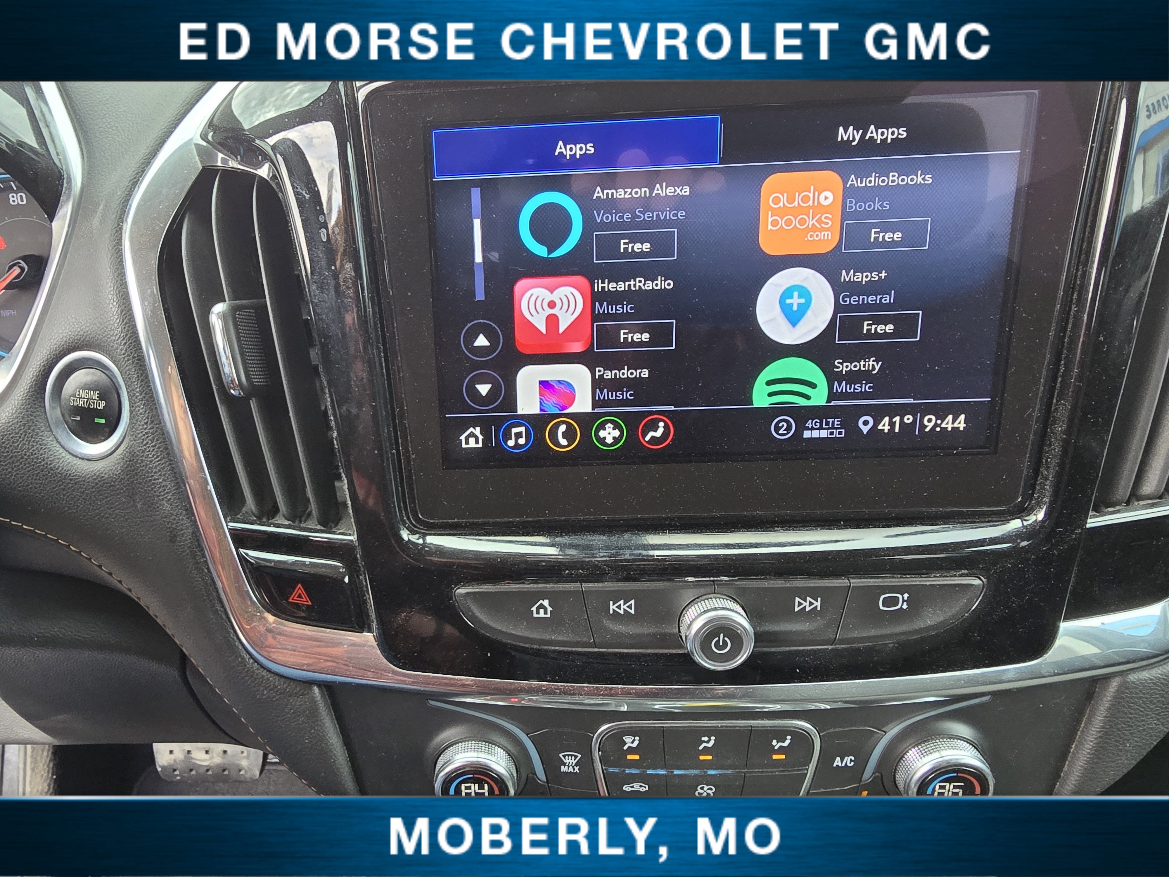 2020 Chevrolet Traverse LT Cloth