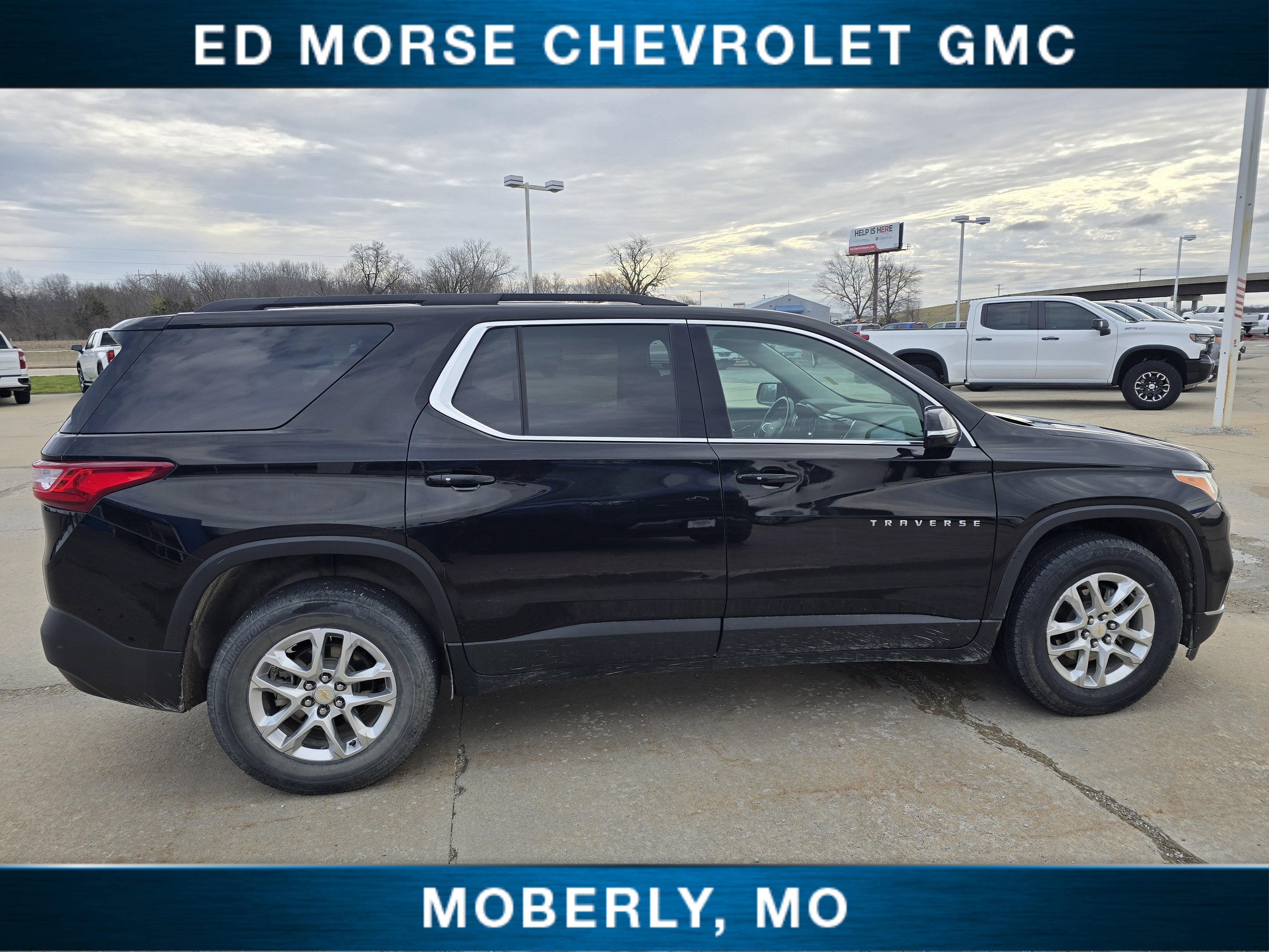 2020 Chevrolet Traverse LT Cloth