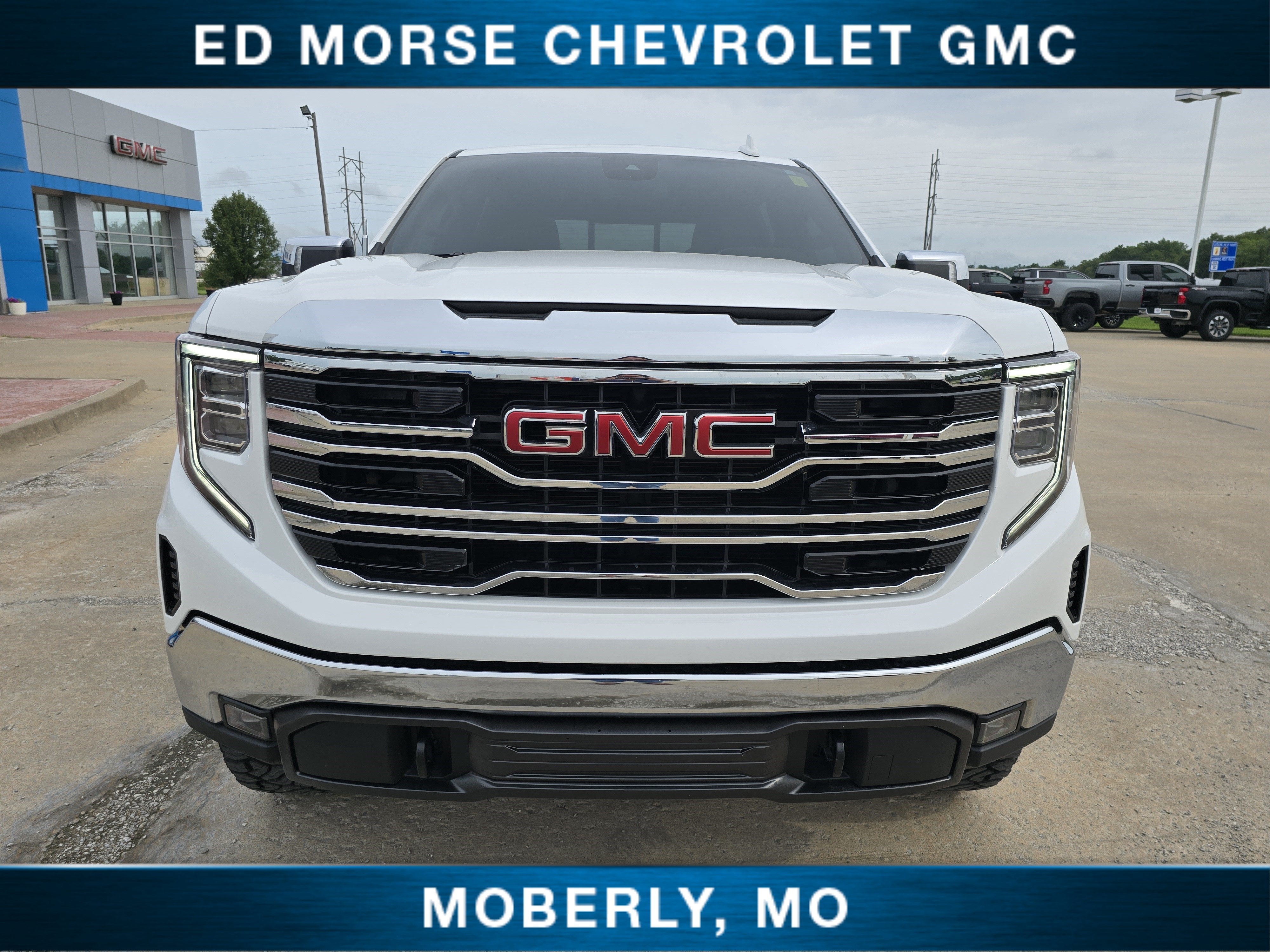 2022 GMC Sierra 1500 SLT