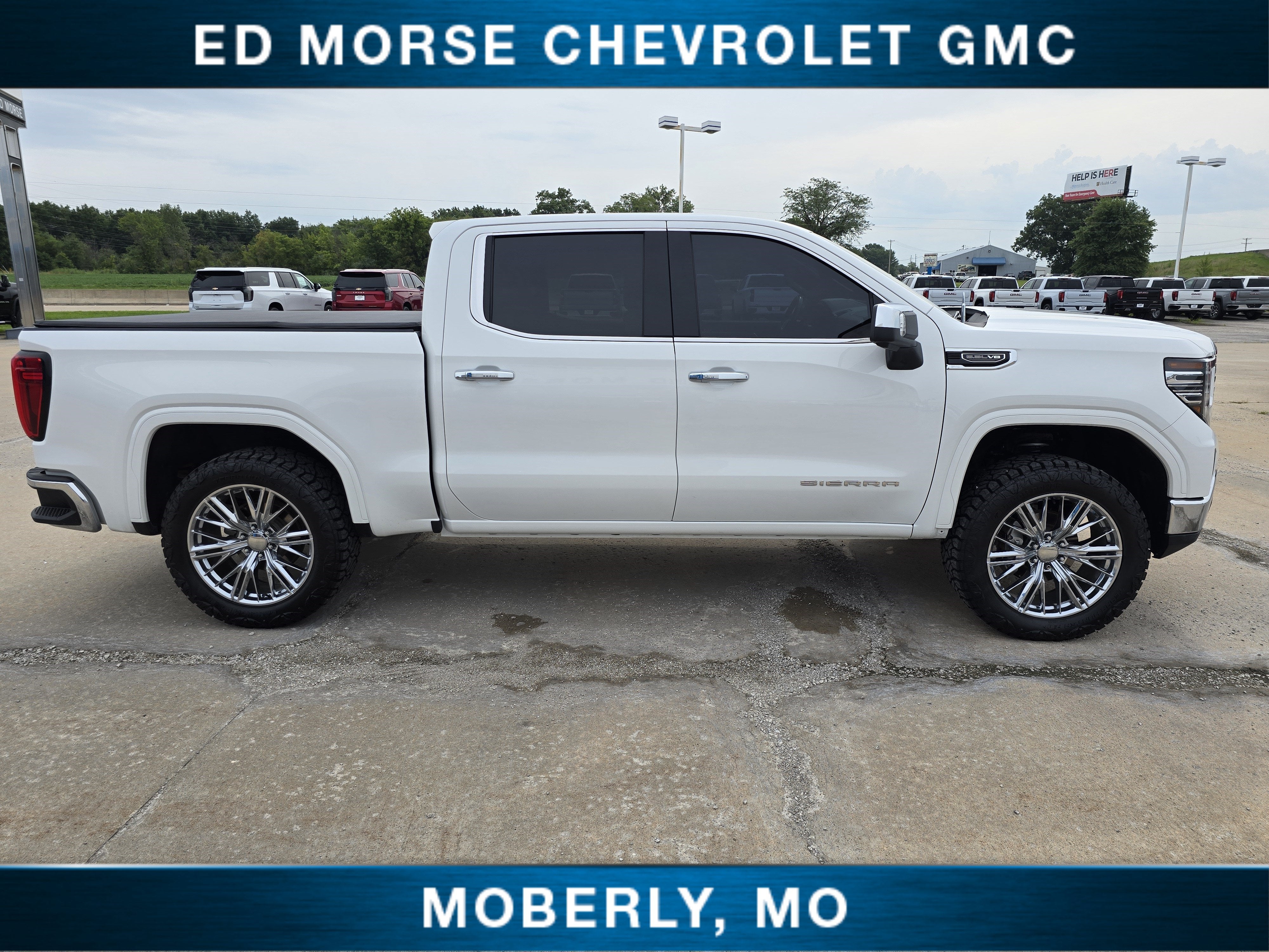 2022 GMC Sierra 1500 SLT