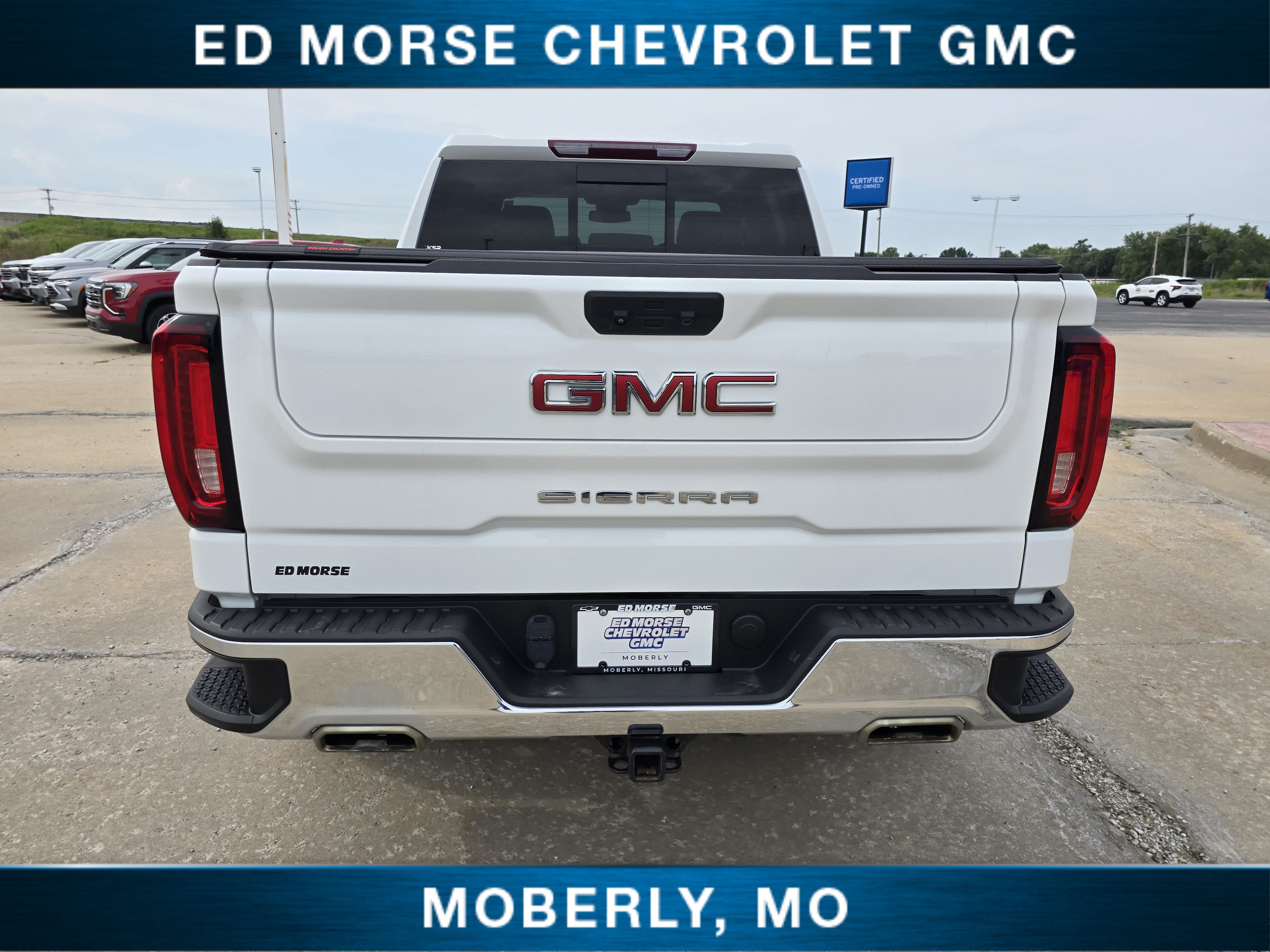 2022 GMC Sierra 1500 SLT