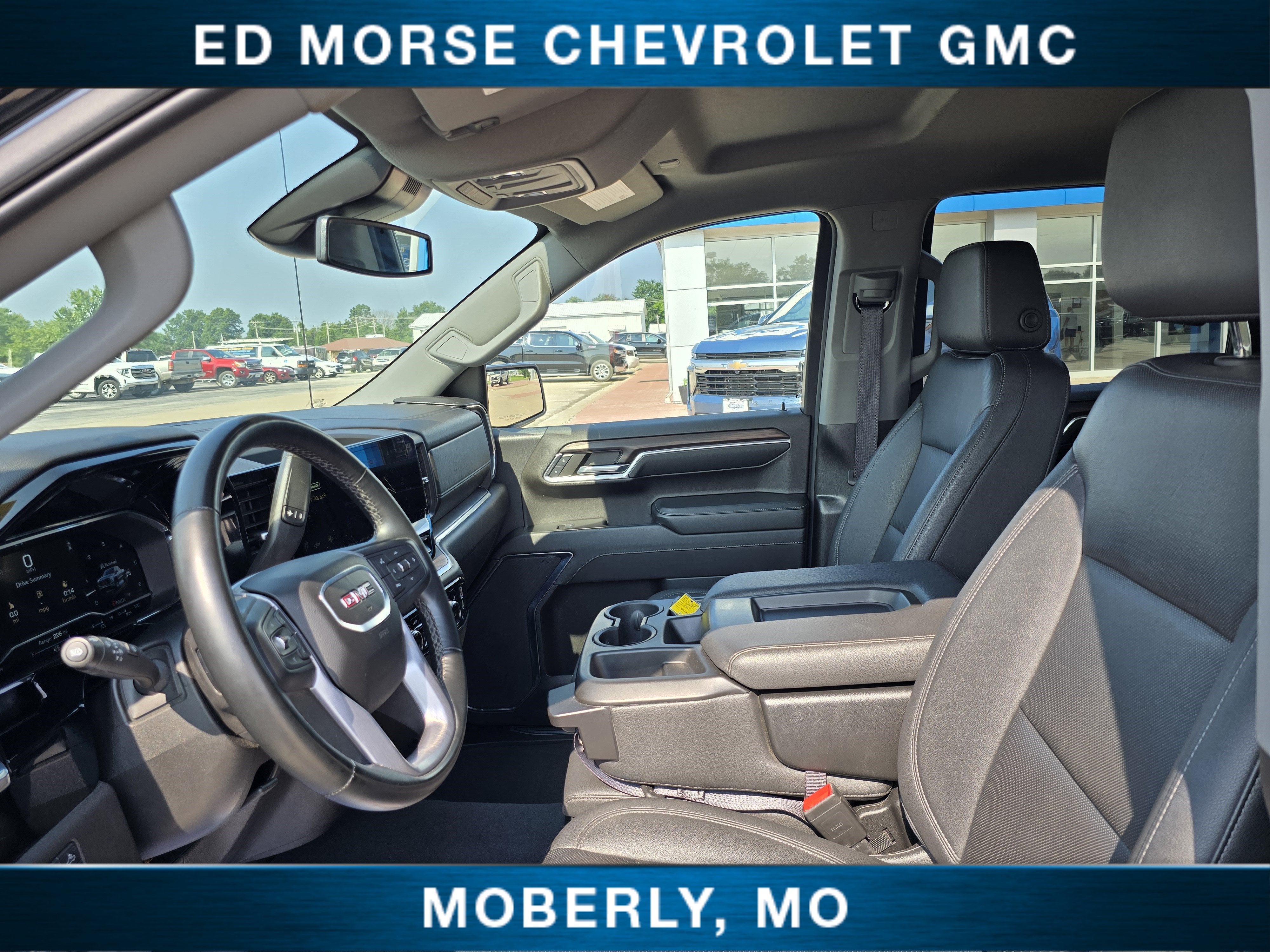 2024 GMC Sierra 1500 SLT