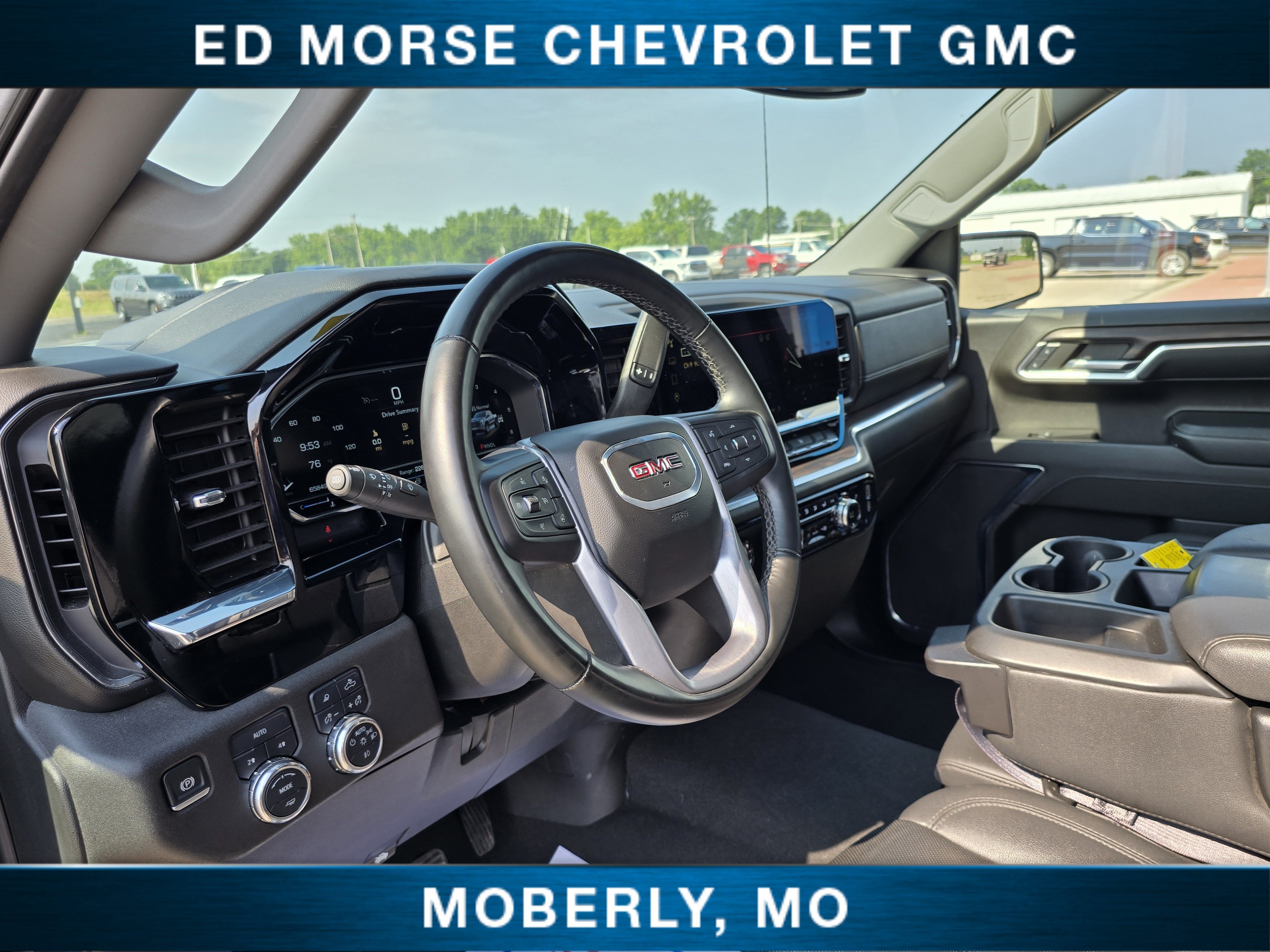 2024 GMC Sierra 1500 SLT