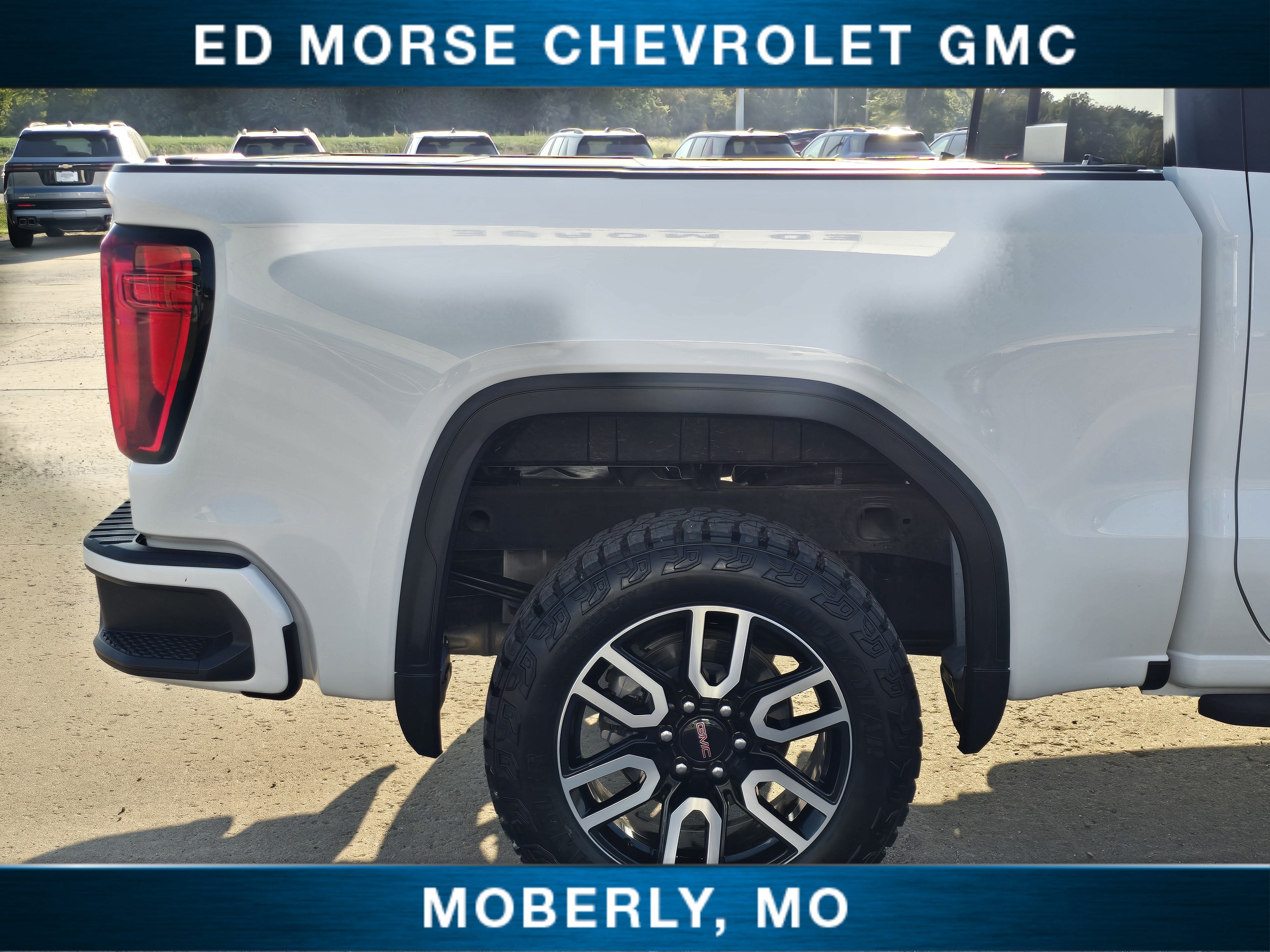 2023 GMC Sierra 1500 AT4