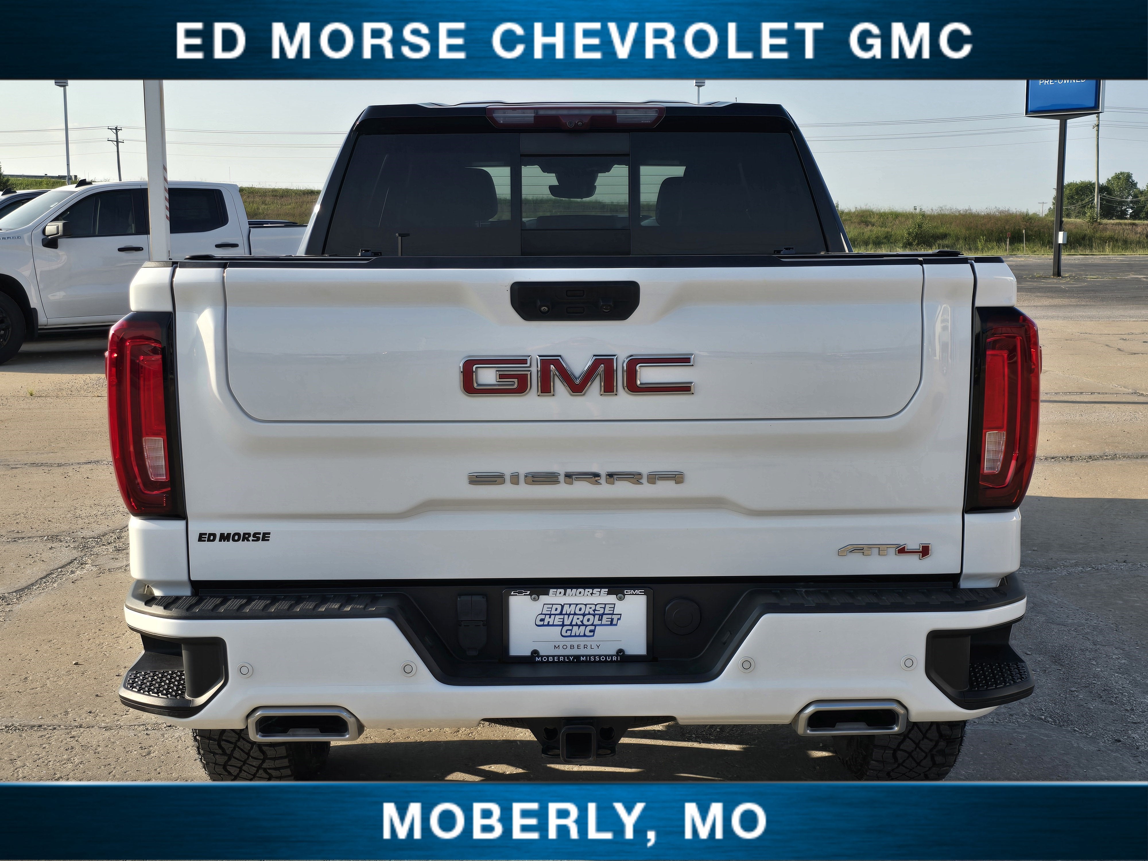2023 GMC Sierra 1500 AT4