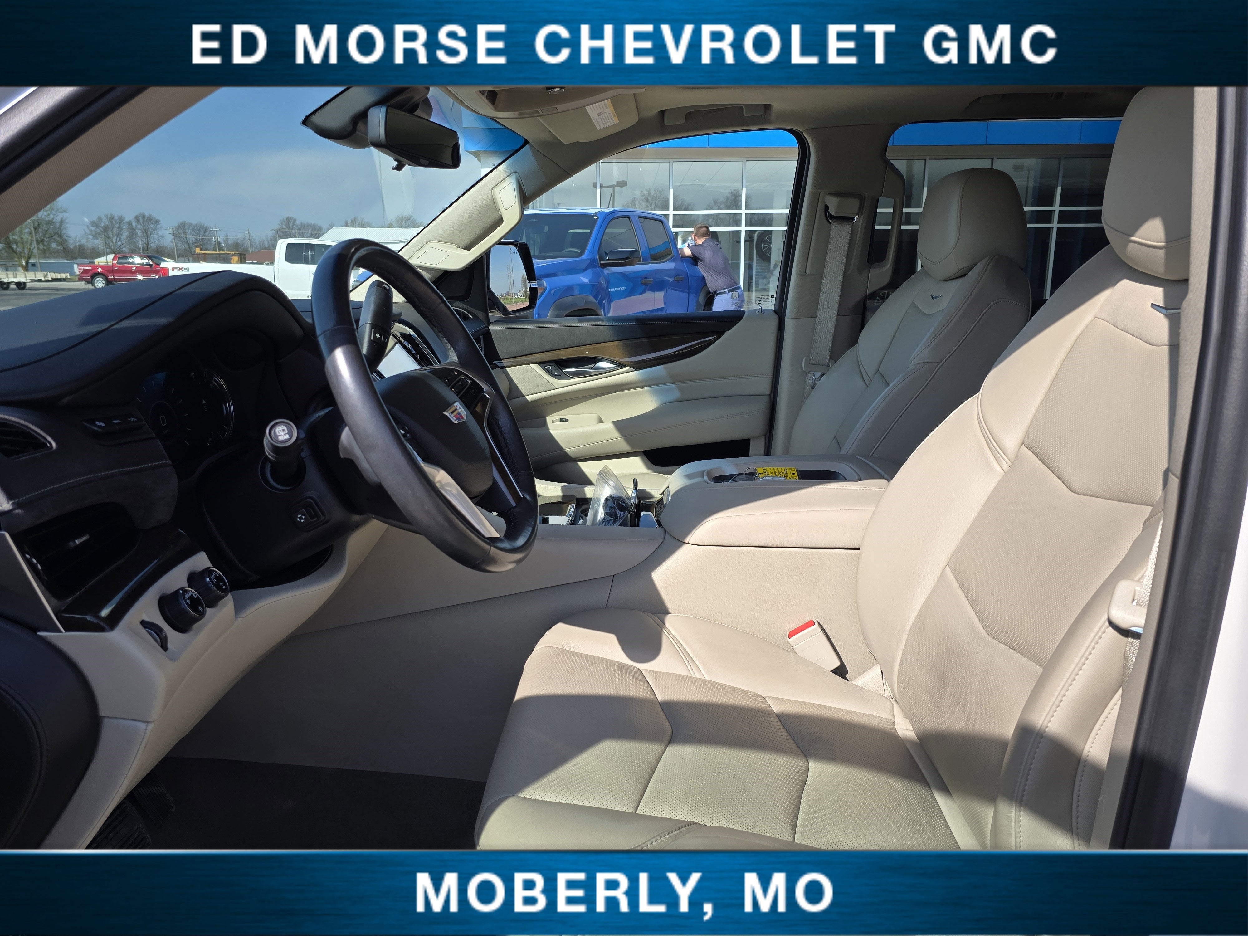 2019 Cadillac Escalade Luxury