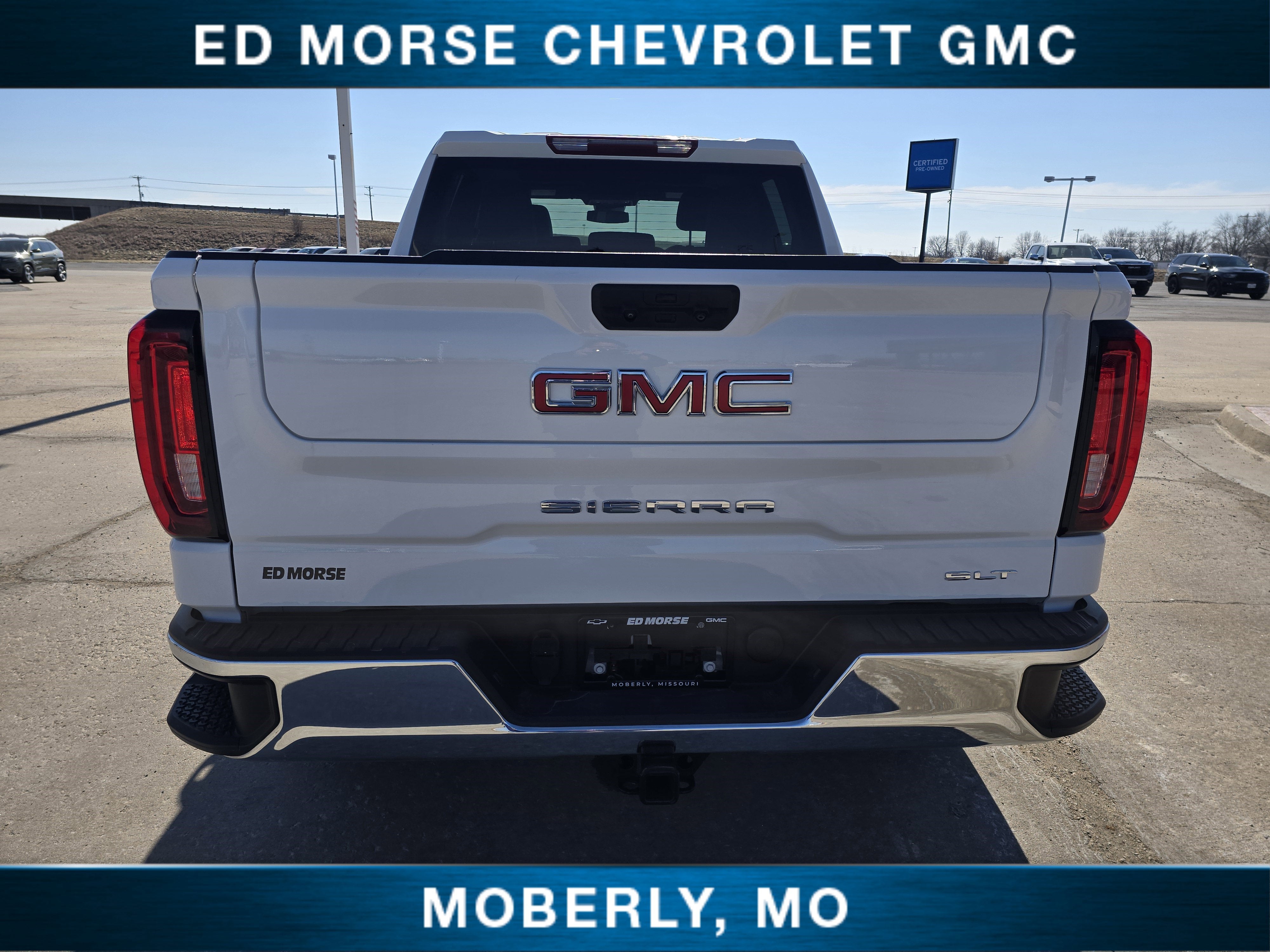 2024 GMC Sierra 1500 SLT