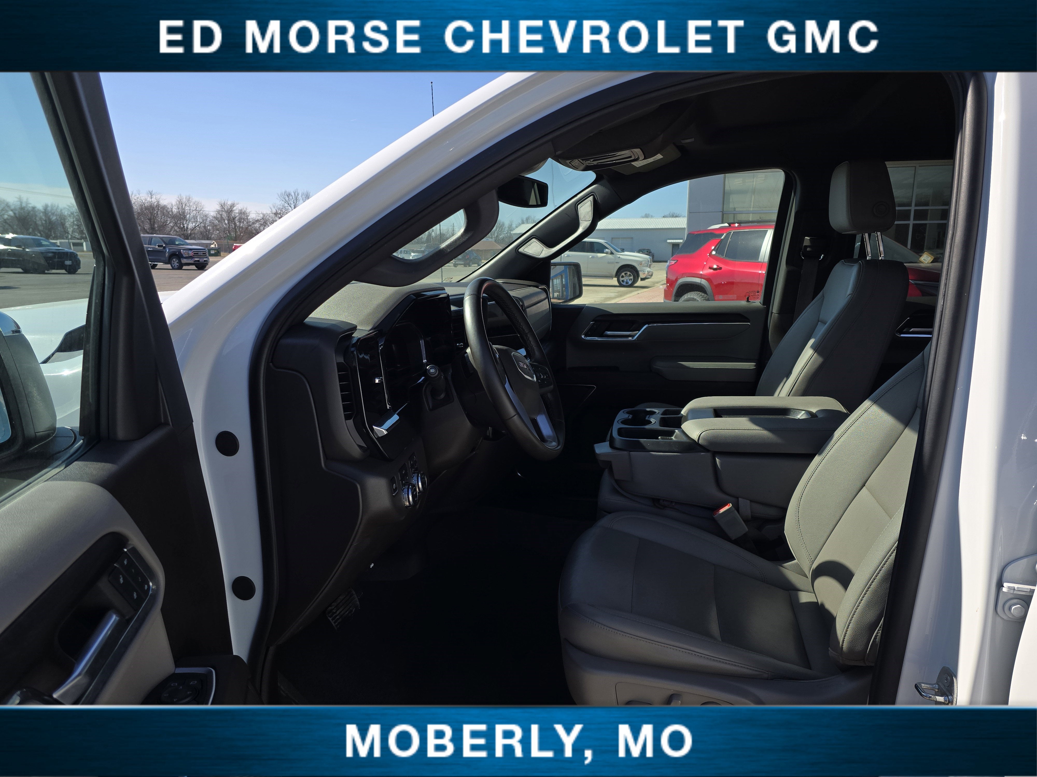 2024 GMC Sierra 1500 SLT